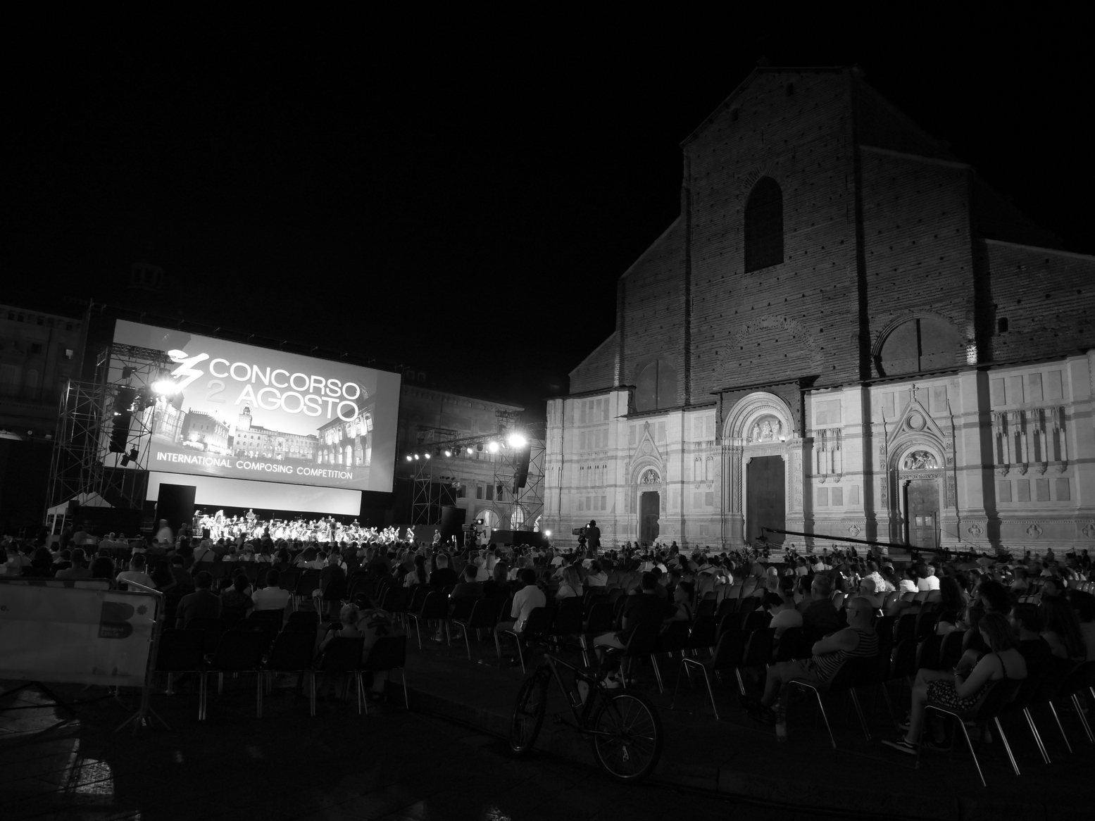 Concerto in Piazza Maggiore